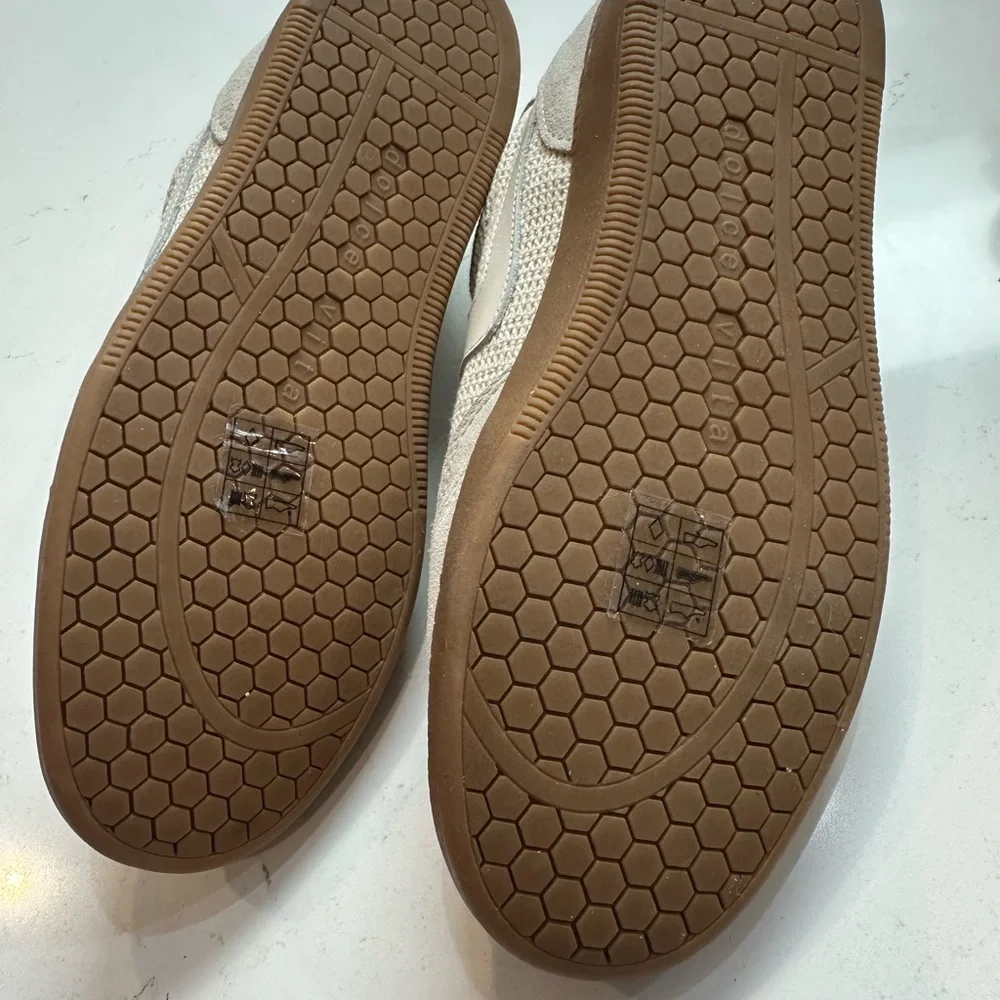 Dolce Vita Cream Sneakers - Picture 8 of 8